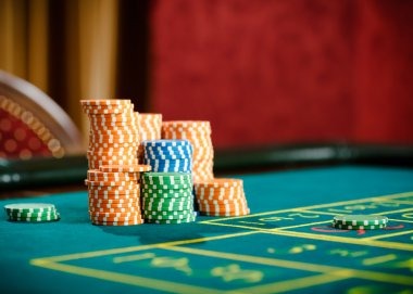 Live Lightning Dice table showing multi-camera feed and real-time dice roll